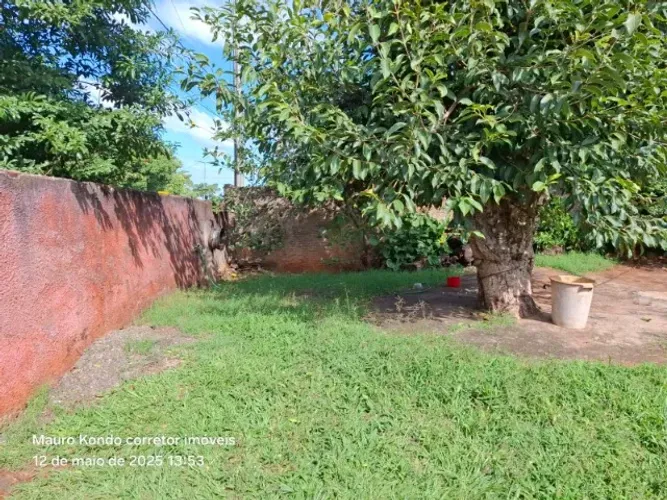 Terreno comercial 430,30 metros quadrados na Avenida Prefeito Mario de Menezes.