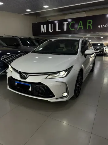 COROLLA ALTIS 2024 COM TETO SOLAR 30.000 KM