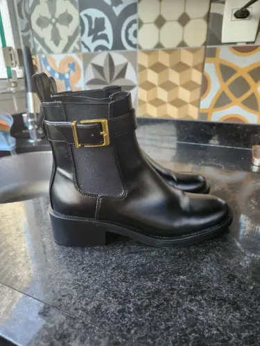 Bota de cano curto preta Mango