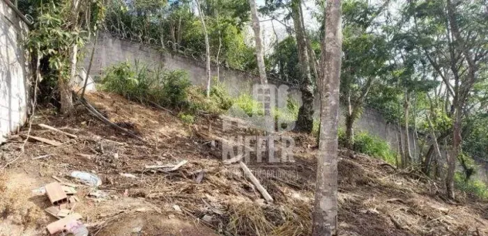 Terreno à venda, 1011 m² por R$ 490.000,00 - Pendotiba - Niterói/RJ
