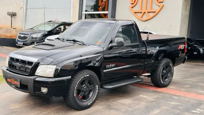 Chevrolet S10 P-up Advantage 2.4 MPFI F.power CS 2011