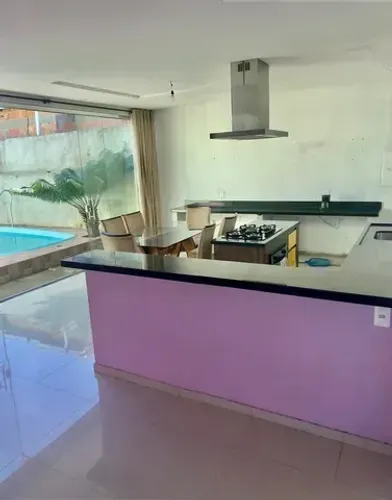 Vendo casa no Residencial Amazonas I, no Iranduba. Aceita financiamento. Com Piscina