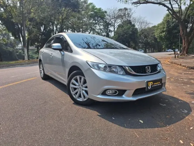 Honda Civic Sedan LXS 1.8/1.8 Flex 16V Aut. 4P 2015