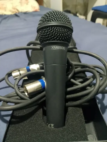 Microfone Behringer XM8500 Ultra Voice