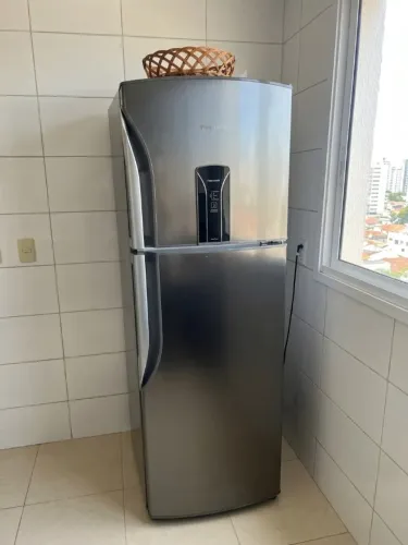 Geladeira / Refrigerador Panasonic Inox Frost Free