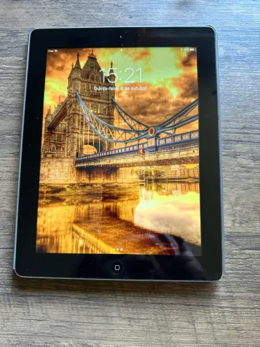 iPad 4ª Geração 32GB Wi-Fi - Tela Retina 9,7"