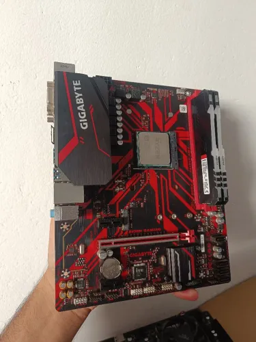 Kit ryzen 5 5600g + b450 + 16gb rgb