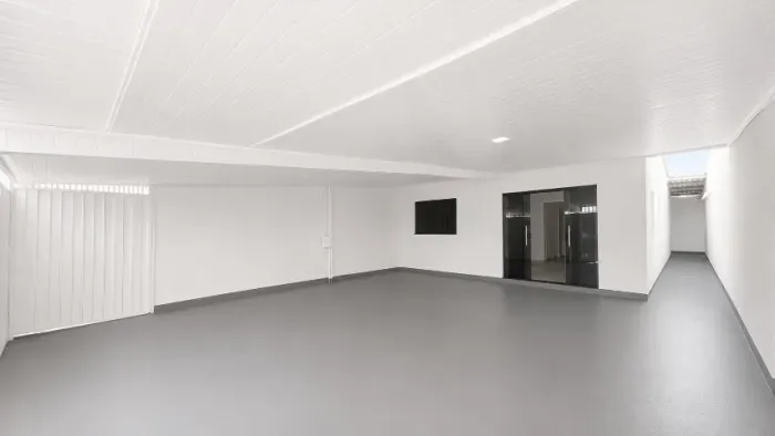CASA SAMAMBAIA SUL - 2 QTS - REFORMADA - ACEITA CARRO COMO PARTE DO PAGAMENTO - METRÔ