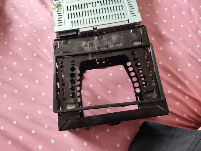 VENDO RÁDIO ÔNIX LT 2018 ORIGINAL
