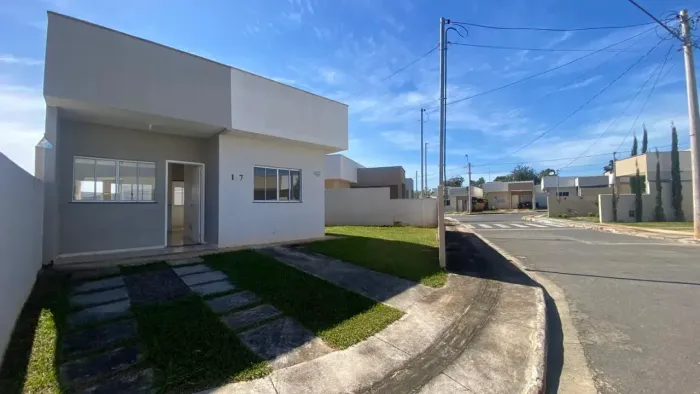 Oportunidade | Casa 2/4 sendo 1 suíte | Sala integrada com a cozinha | 1 vaga