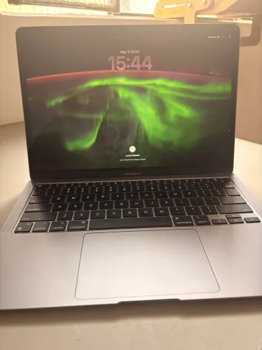 MacBook Air M1 2020 | Prata | 8 GB RAM | 256 GB SSD | Excelente Estado
