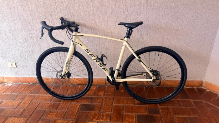 Bicicleta speed Sense 