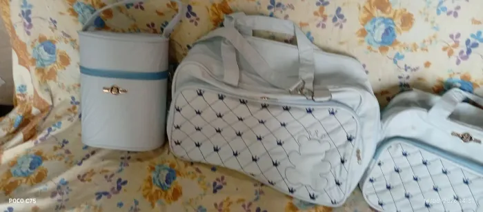 Bolsas maternidade usadas poucas vezes