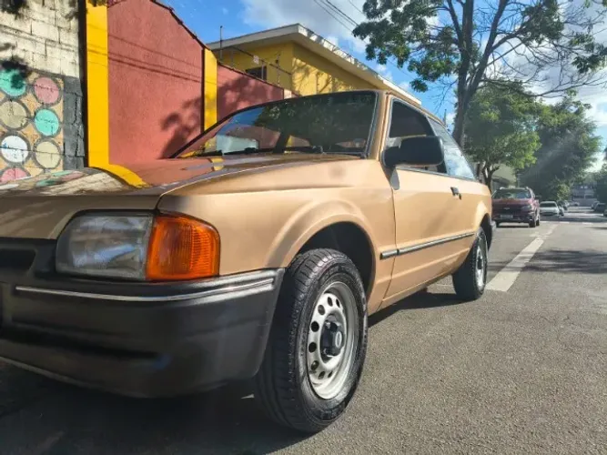 Ford Escort GL 1.6i / 1.6 (álcool) 1989