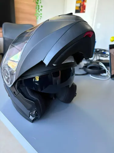 Capacete Gladiador Moto Escamoteável TEXX V3 Articulado Robocop Cor Preto Fosco