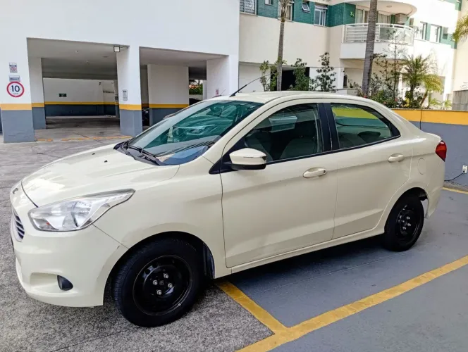 Ford KA+ Sedan 1.5 16V Flex 4P 2015