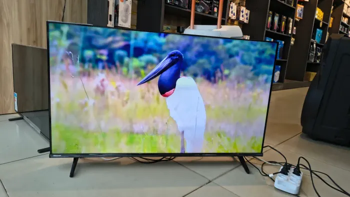 TV HISENSE 40P. 4K