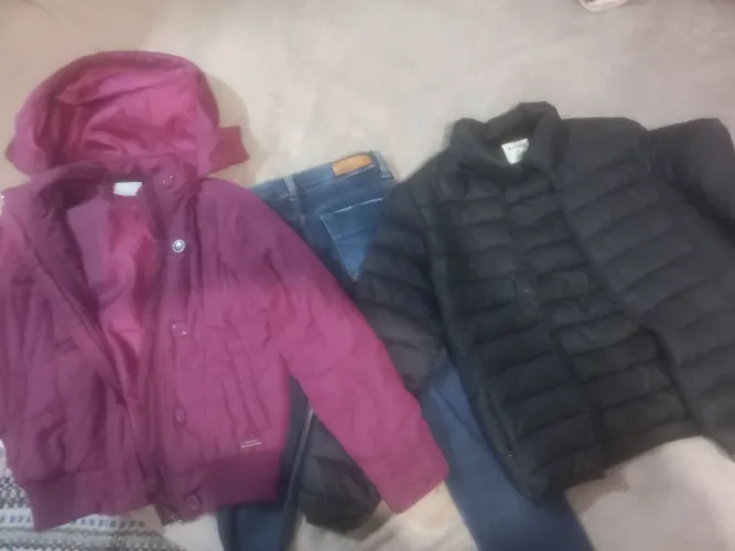2 jaquetas tam 12 e 1 calça jeans seminovas