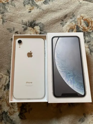IPHONE XR em estado excelente de conservação!