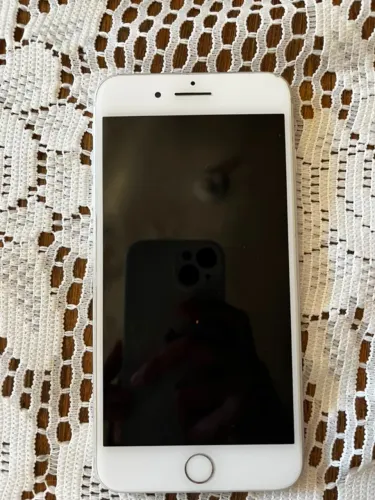Apple iPhone 8 Plus 64gb (sem detalhes)