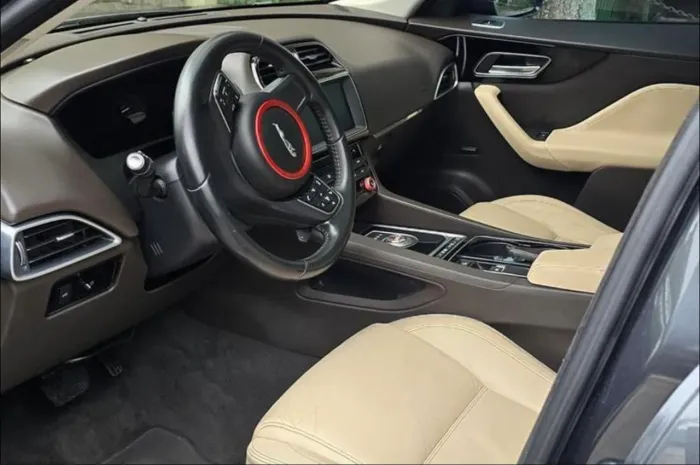 Jaguar F-Pace 2.0 Prestige 180cv Diesel Aut. 2017