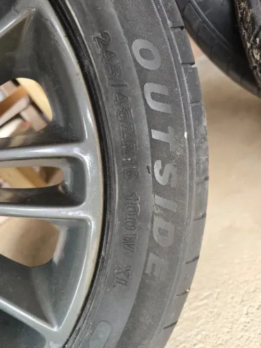 2 pneus meia vida de fusion aro 18 e uma roda aro 18 fusion mais um estepe de hb20