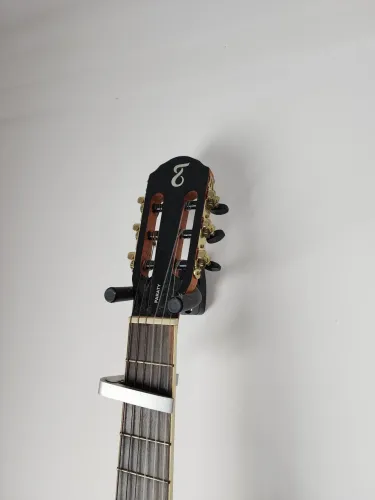 Suporte de parede para violão