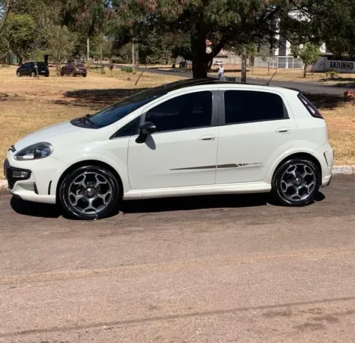 Fiat Punto Blackmotion 1.8 Flex 16V 5P. 2016