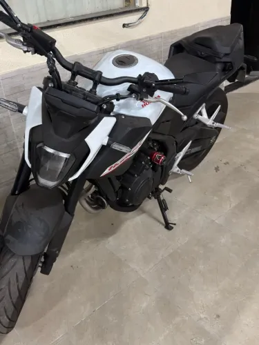 Honda CB 500 HORNET 2026