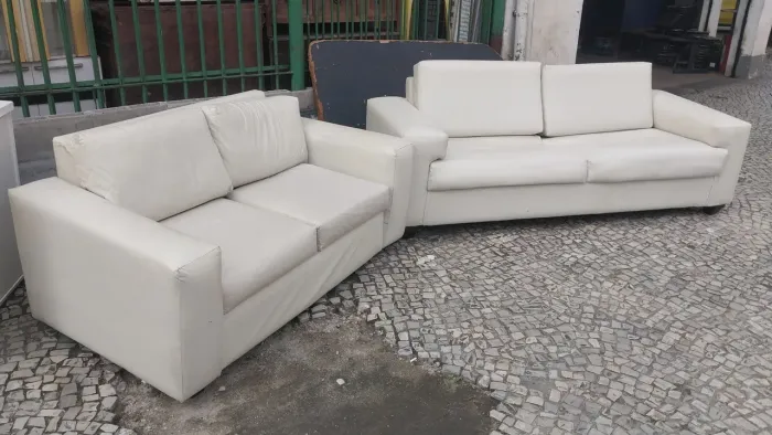 JOGO DE SOFA DE COURO SINTÉTICOS 
