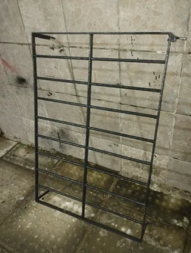Grade Aranha de Ferro 102 cm x 72 cm