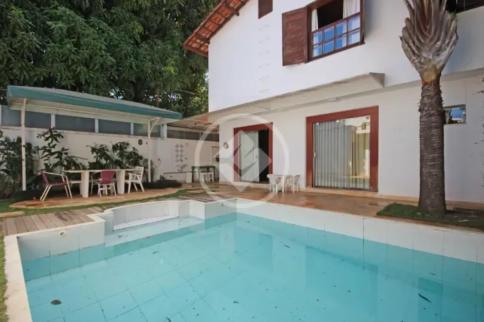 CASA 4 QUARTOS À VENDA NO BAIRRO SERRA codigo: 343283