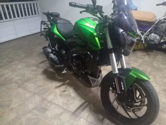 Dominar 400