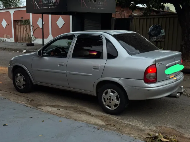Chevrolet Corsa Sedan Super Milenium 1.0 MPFI 16V 2002