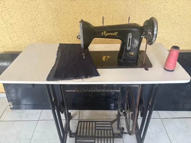 Máquina Vigorelli cabecinha preta