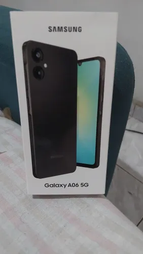 Smartphone Samsung A06 novo na caixa