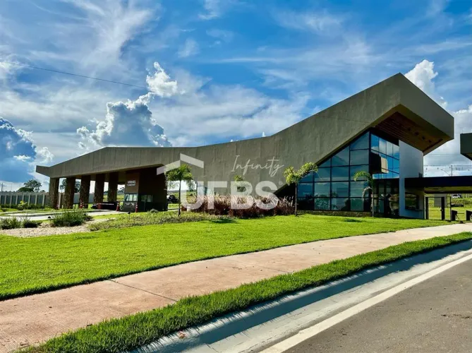 ( LOTE VINHAS FLAMBOYANT | Q 20, L18 )