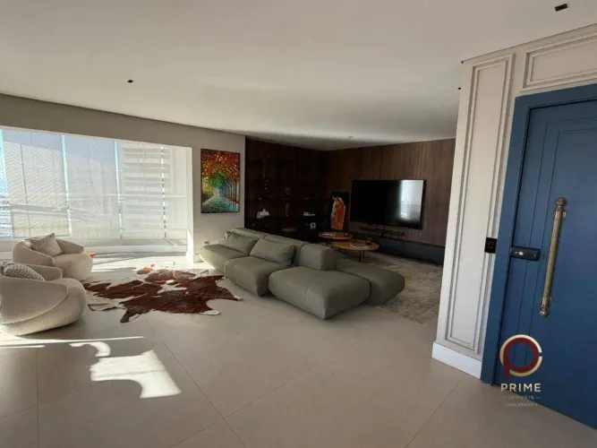 Apartamento com 3 dormitórios à venda, 245 m² por R$ 2.890.000,00 - Condomínio L'Essence -
