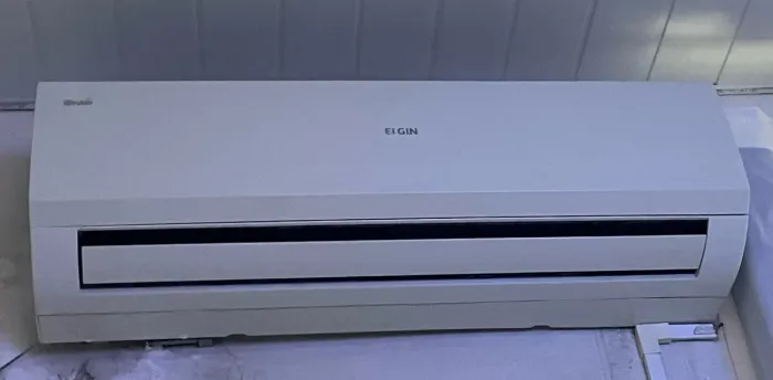 Ar-Condicionado Elgin 9000 BTUS com Controle