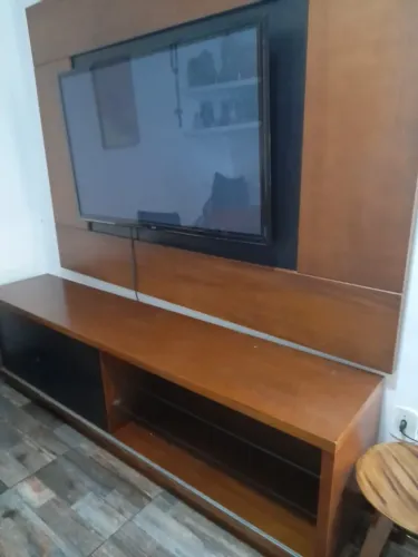 Rack com painel Madeira maciça