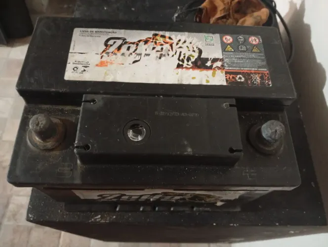 Bateria zera da Moura