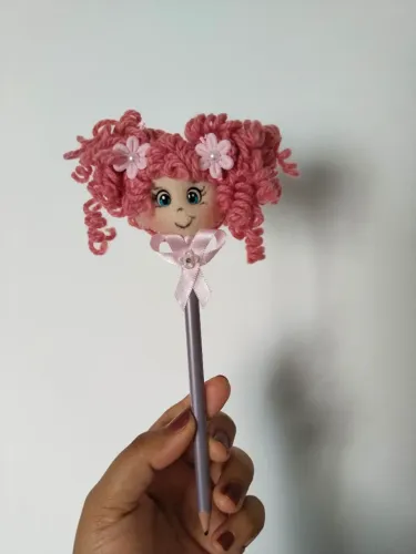 Lápis cabeça de boneca 