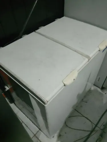 Freezer horizontal pequeno duas portas funcionando 100% com garantia de 3 meses