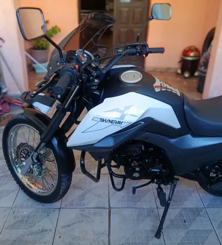 Vendo ou troco valor 14.000 Mil mais tem conversa