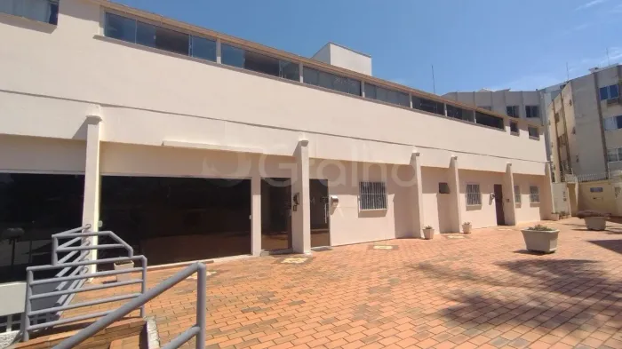 Edifício Comercial à venda em Trindade