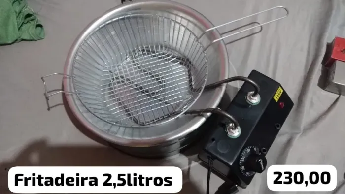 FRITADEIRA ELETRICA 2,5 LITROS