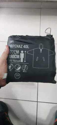 Capa de chuva tipo Poncho cor preta