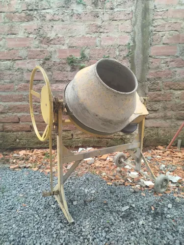 Betoneira de 150 LITROS