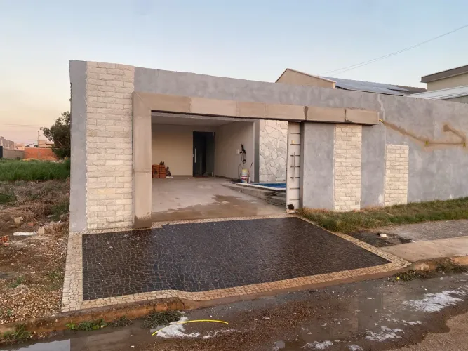 Pedreiro mestre de obra disponível 