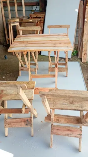 Jogos de mesa de madeira artesanal dobrável com 4 cadeiras 1 mesa